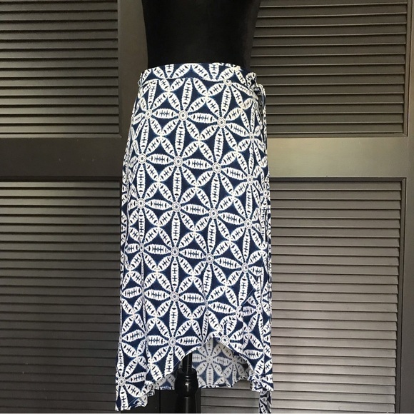 Show Me Your MuMu Blue and White True Wrap Skirt, Size Medium - Picture 2 of 9